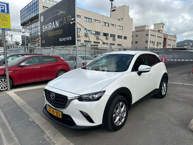 מודעת רכב מאזדה CX-3