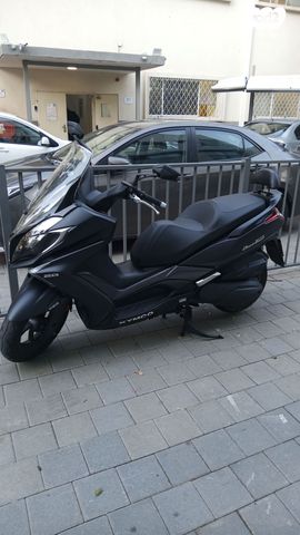 מודעת רכב קימקו דאון-טאון 250ABS