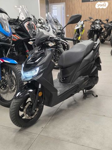 מודעת רכב סאן יאנג Jet 4 RX