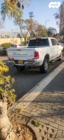 מודעת רכב דודג'