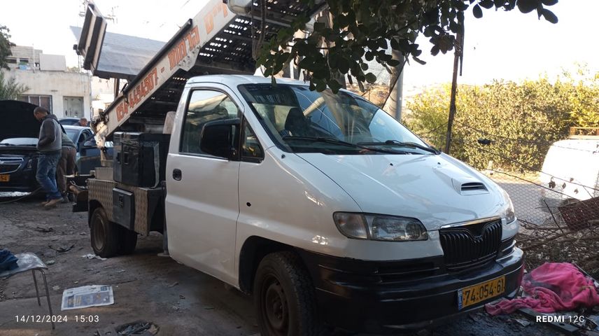 מודעת רכב מנוף