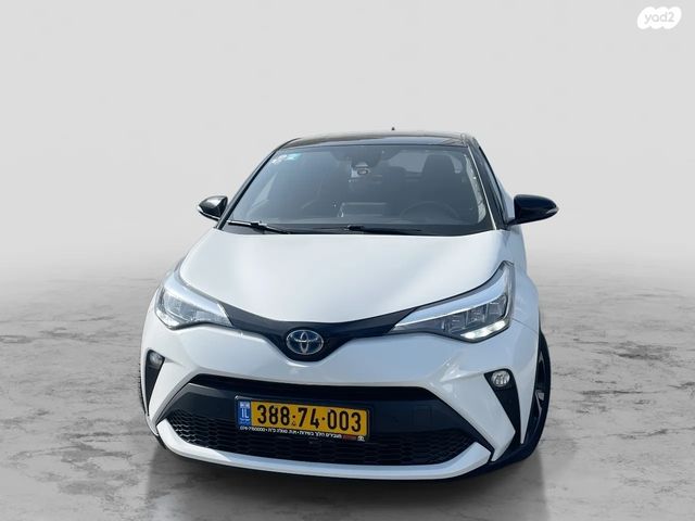 מודעת רכב טויוטה C-HR