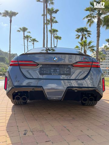 מודעת רכב ב מ וו M5 1