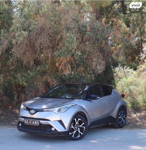 מודעת רכב טויוטה C-HR