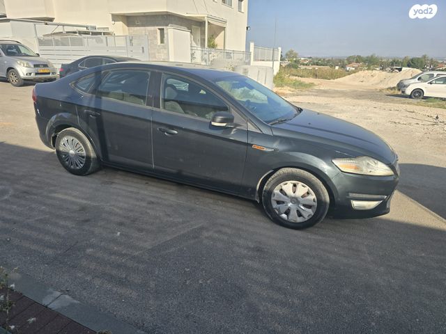 מודעת רכב פורד מונדאו