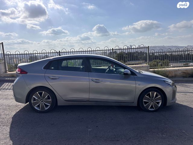 מודעת רכב יונדאי איוניק