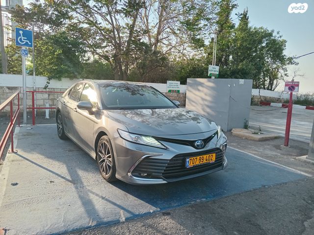 מודעת רכב טויוטה קאמרי