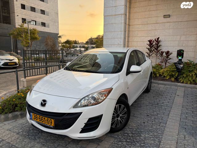 מודעת רכב מאזדה 3