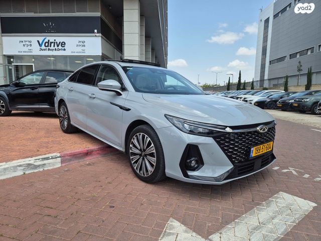 מודעת רכב צ׳רי אריזו 8