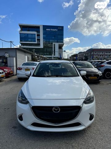 מודעת רכב מאזדה 2