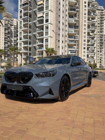 מודעת רכב ב מ וו M5 1