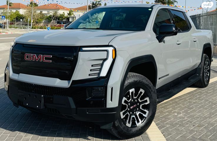 מודעת רכב ג'י.אם.סי סיירה EV  