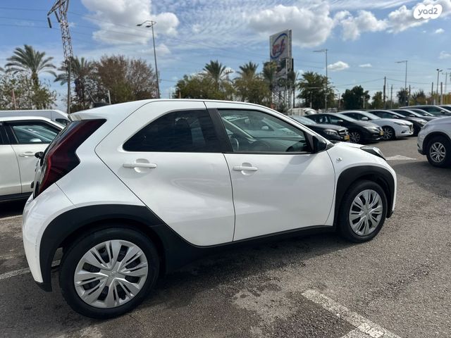 מודעת רכב טויוטה אייגו X