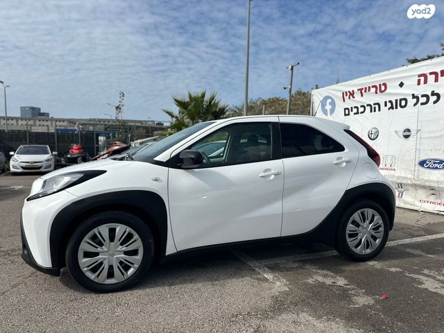מודעת רכב טויוטה אייגו X 1