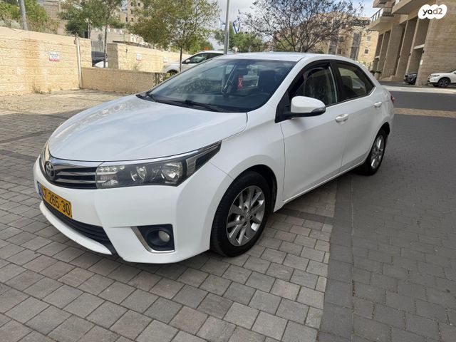 מודעת רכב טויוטה קורולה