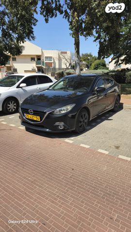 מודעת רכב מאזדה 3