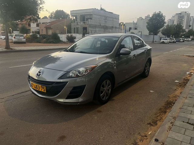 מודעת רכב מאזדה 3