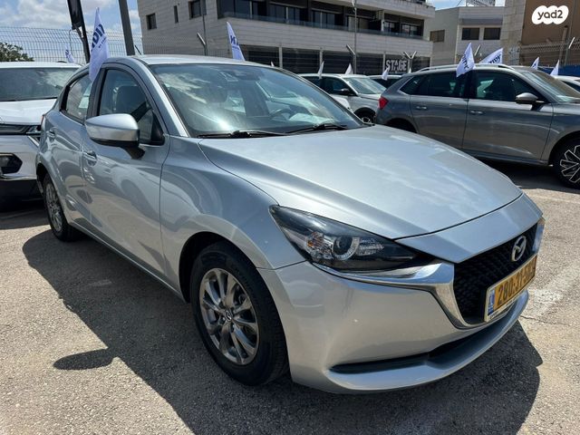 מודעת רכב מאזדה 2