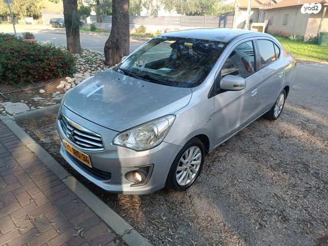 מודעת רכב מיצובישי אטראז'