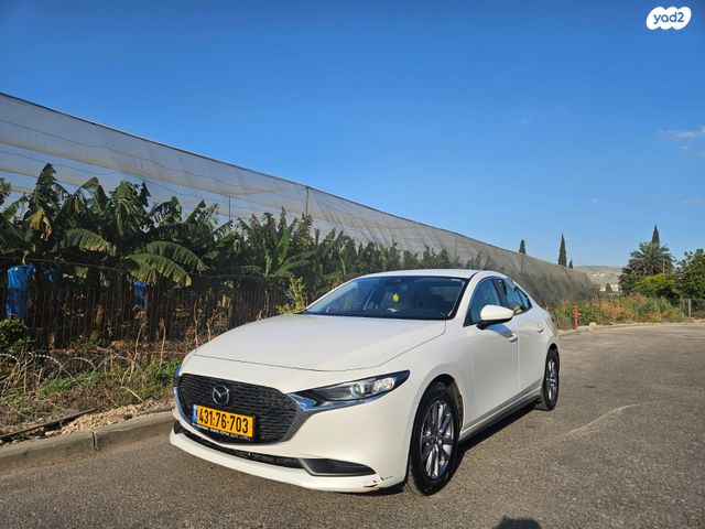 מודעת רכב מאזדה 3