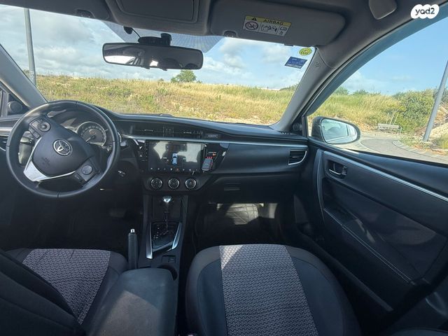 מודעת רכב טויוטה קורולה