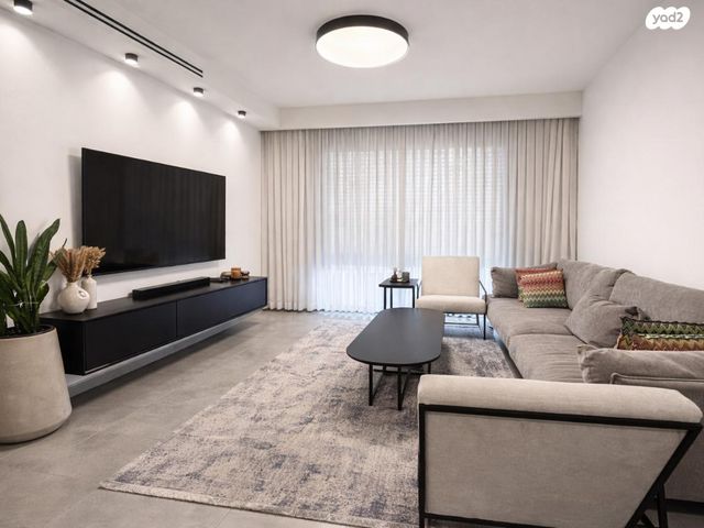 דרך השלום 21