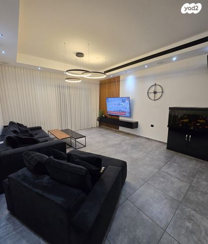 דרך האילנות 1