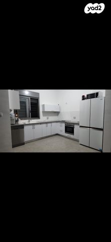 נווה דקלים 1