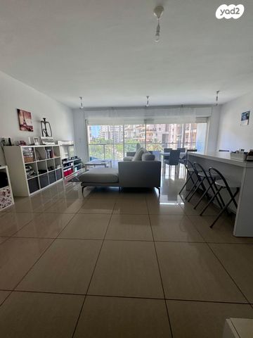 יחזקאל שטרייכמן 18