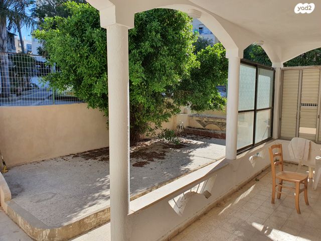 גוש עציון 12