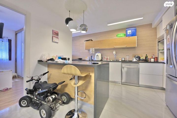 חיל הצנחנים 9