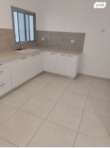 האישה העברייה 2