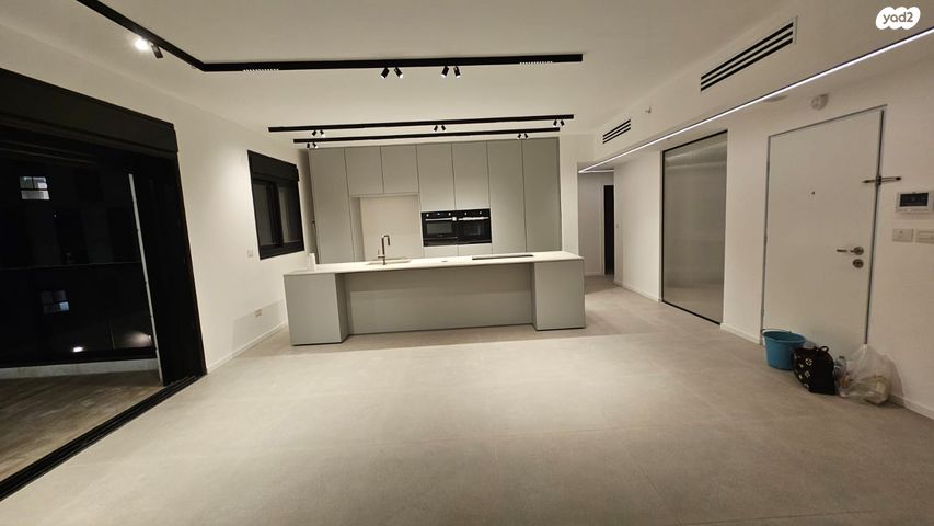 אמנון ליפקין שחק 6