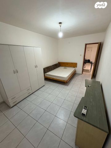 מתתיהו הכהן 250