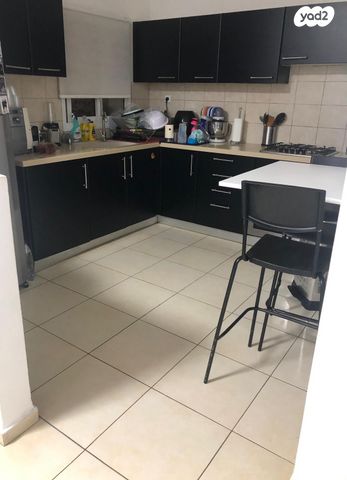 שדרות טום לנטוס 