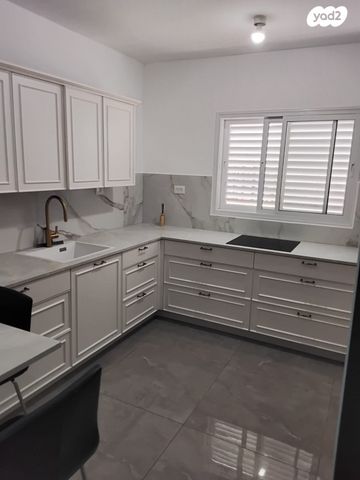 הרב יצחק נסים 