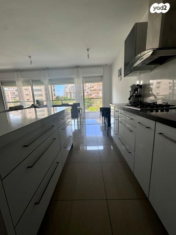 יחזקאל שטרייכמן 