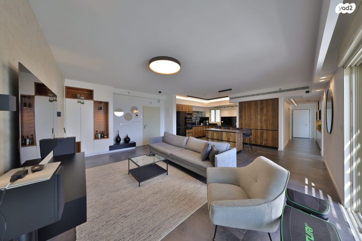 גבעת אלונים