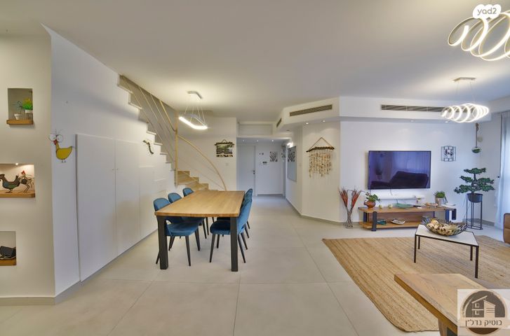 גג/ פנטהאוז, קרית אילון, חולון