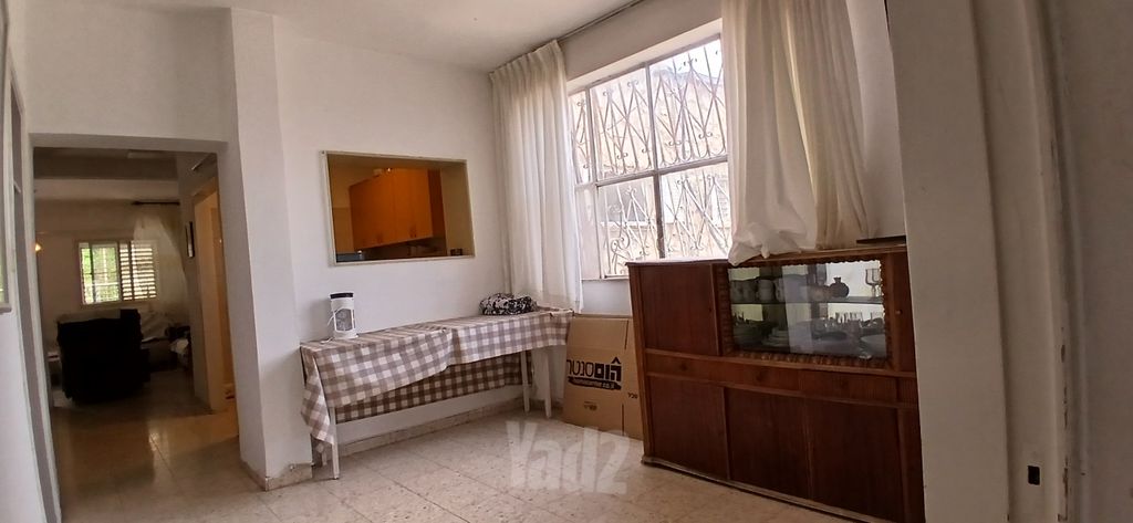 דירה למכירה בירושלים (תיווך) — 4