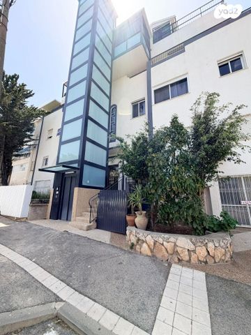 שושנת הכרמל 