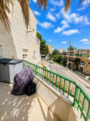דירה למכירה בירושלים (תיווך) — 3