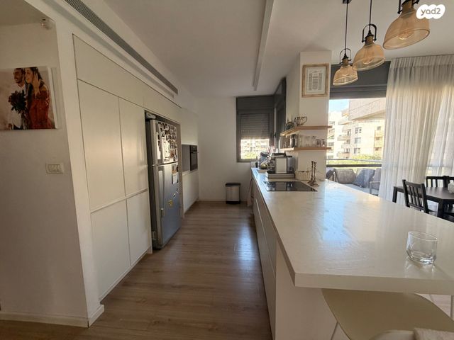 הגוש הגדול, רמת אביב החדשה, נופי ים