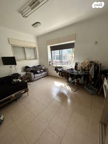 בן יהודה 56