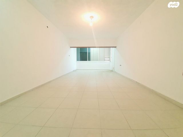 דירה, נווה עובד, חדרה