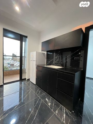 הוגו מולר 46