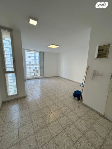 שמעון בן צבי 13