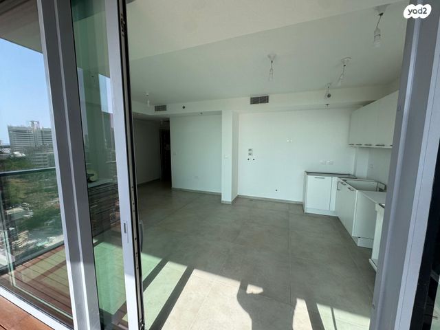 מודעת נכס, אוסוולדו ארניה 18, גני שרונה, קרית הממשלה, תל אביב יפו