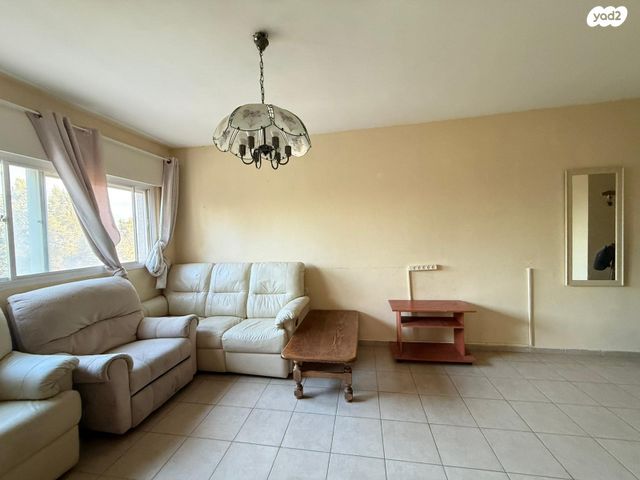 מודעת נכס, יסמין, כרמיאל