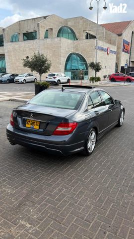מודעת רכב מרצדס-בנץ C-class